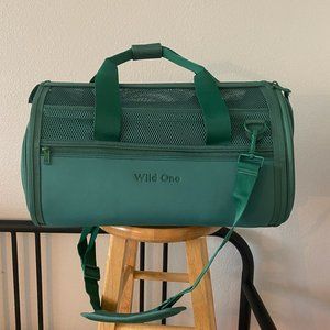 Brand New: Wildone Pet Travel Carrier, color Spruce